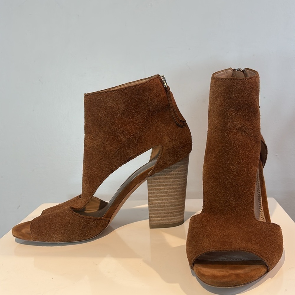 Paige “Marea” Cognac Brown Suede Leather Sandal Cutout Size 8